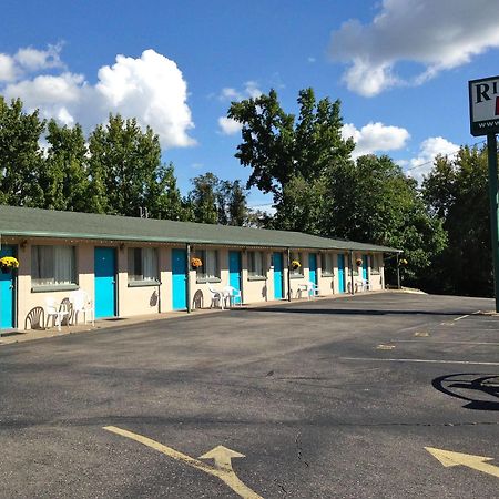 בראנסון Ridgeview Motel מראה חיצוני תמונה